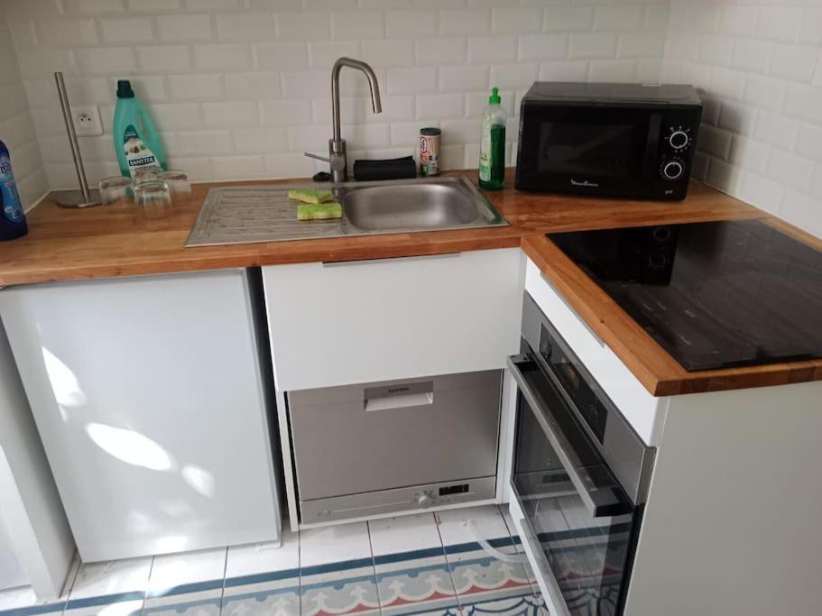 Appartement A 9 Min Du Palais De L'elysee, *